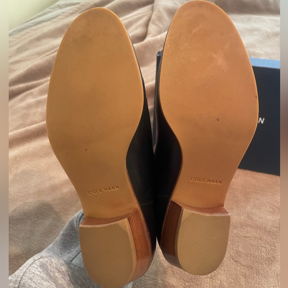 New Ladies Cole Haan 8.5 C (Wide) Abbot bootie - Picture 10 of 10